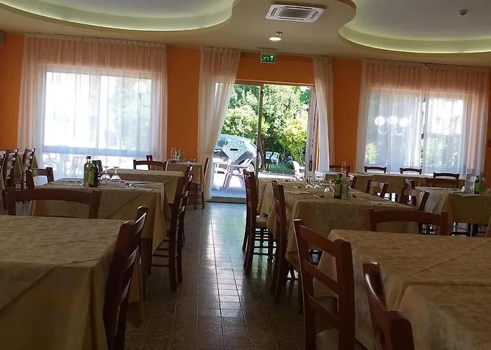 酒店 Adriatico 3*